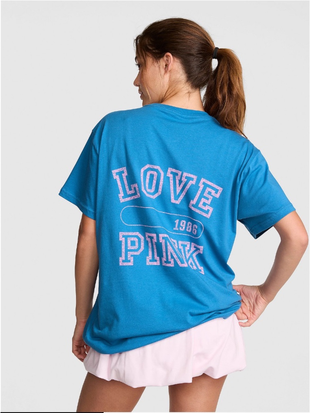 🦋VS PINK classic logo OG Y2K style short sleeve campus tee sz M NWT